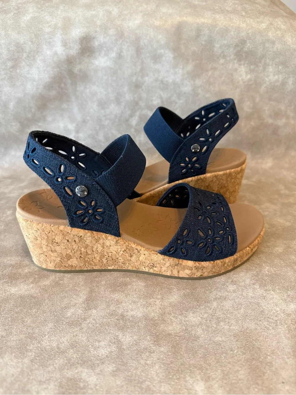 Skechers Arch Fit Luxe Foam Bouncing Wedge Sandals Navy Floral Size 8